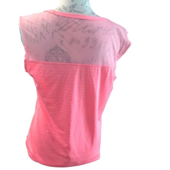 Mariko Size medium sleeveless athletic top - Picture 3 of 9